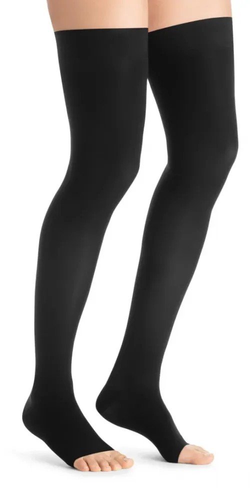 Kompresní stehenní punč. JOBST Ultra Sheer - IV - Běžná délka, černá barva, bez špice